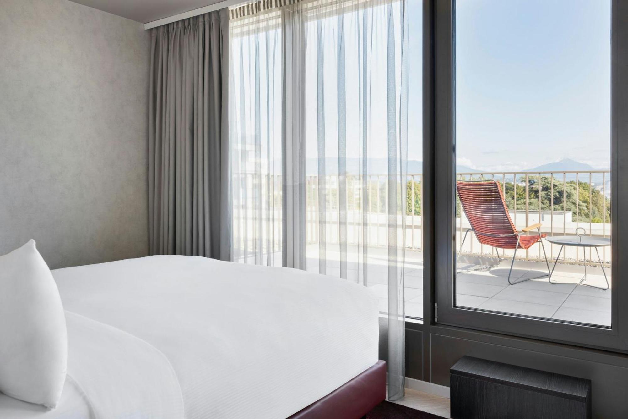 Residence Inn By Marriott Geneva City Nations Exterior photo